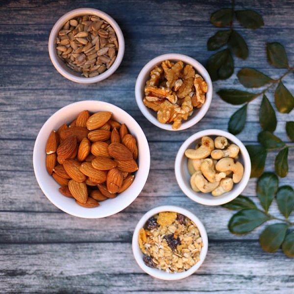Ořechy v boji proti stárnutí: Jaké druhy byste měly přidat do svého jídelníčku?