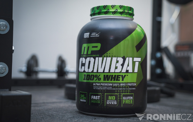 Combat 100 % Whey